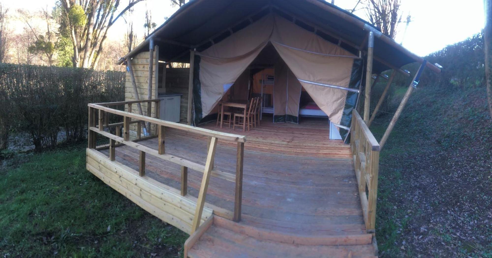 Camping Du Pont De St Gal Saint-Gal-sur-Sioule Zewnętrze zdjęcie