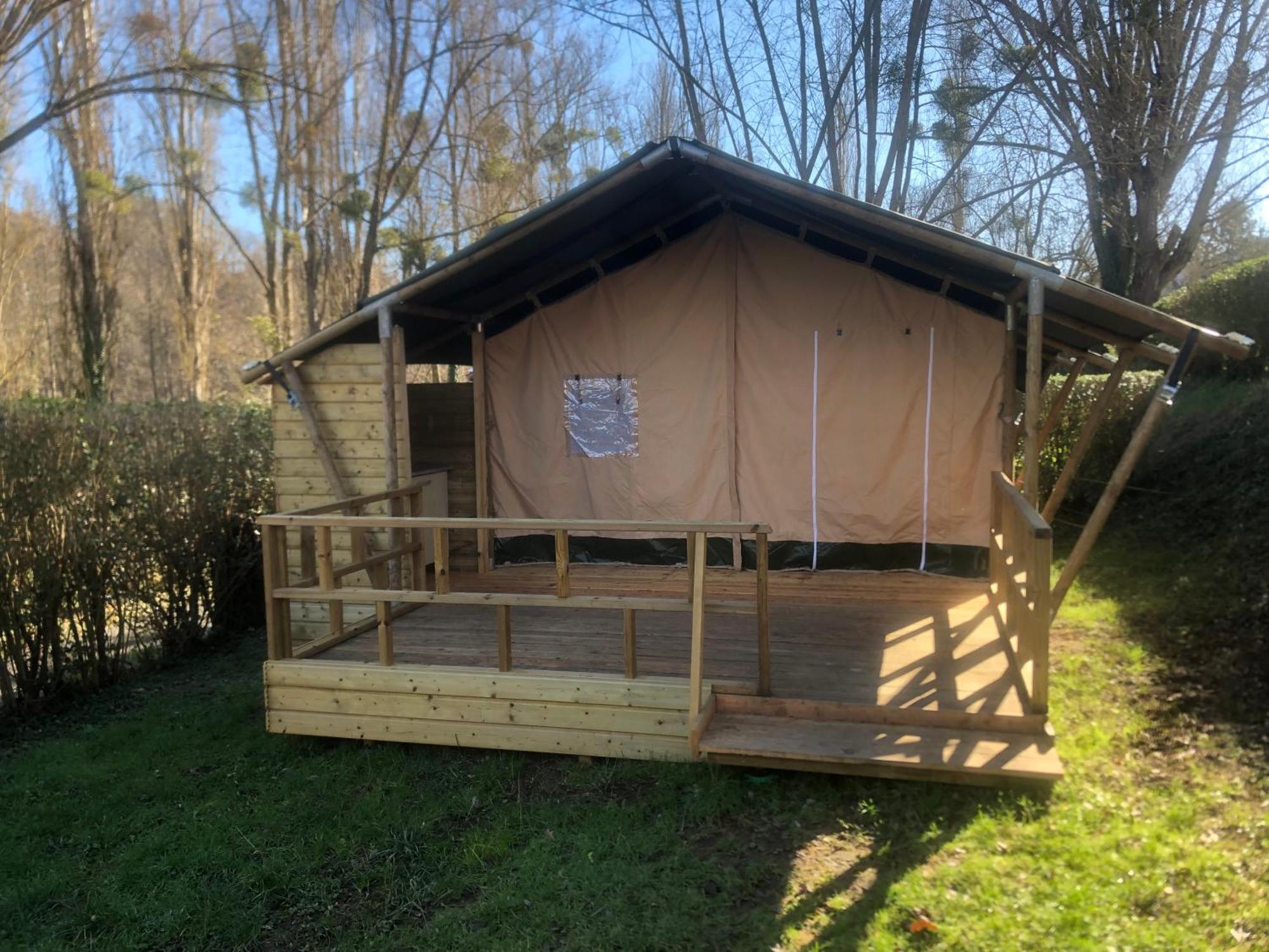 Camping Du Pont De St Gal Saint-Gal-sur-Sioule Zewnętrze zdjęcie
