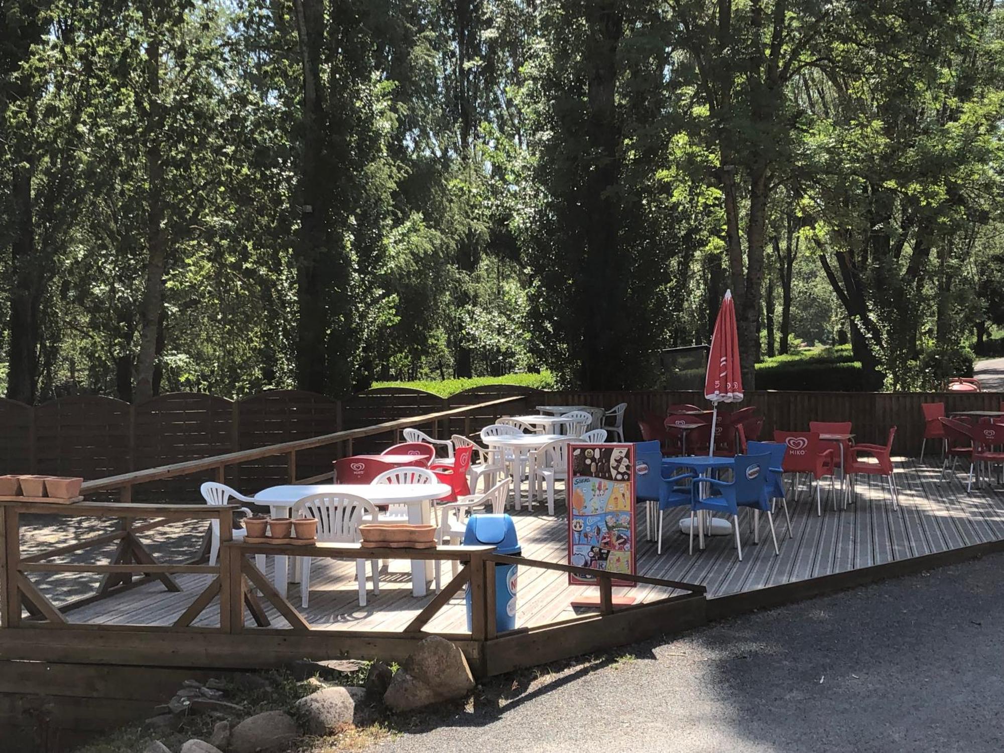 Camping Du Pont De St Gal Saint-Gal-sur-Sioule Zewnętrze zdjęcie
