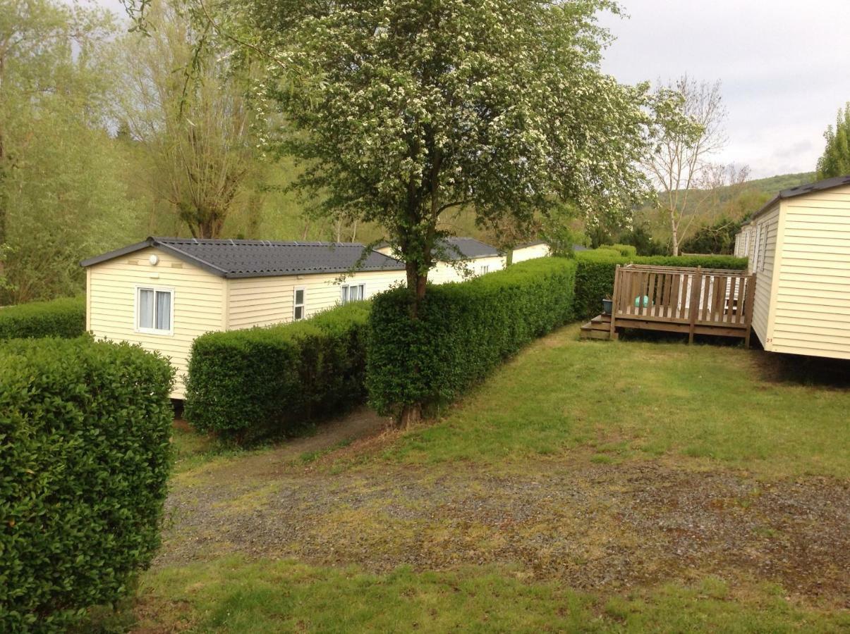 Camping Du Pont De St Gal Saint-Gal-sur-Sioule Zewnętrze zdjęcie