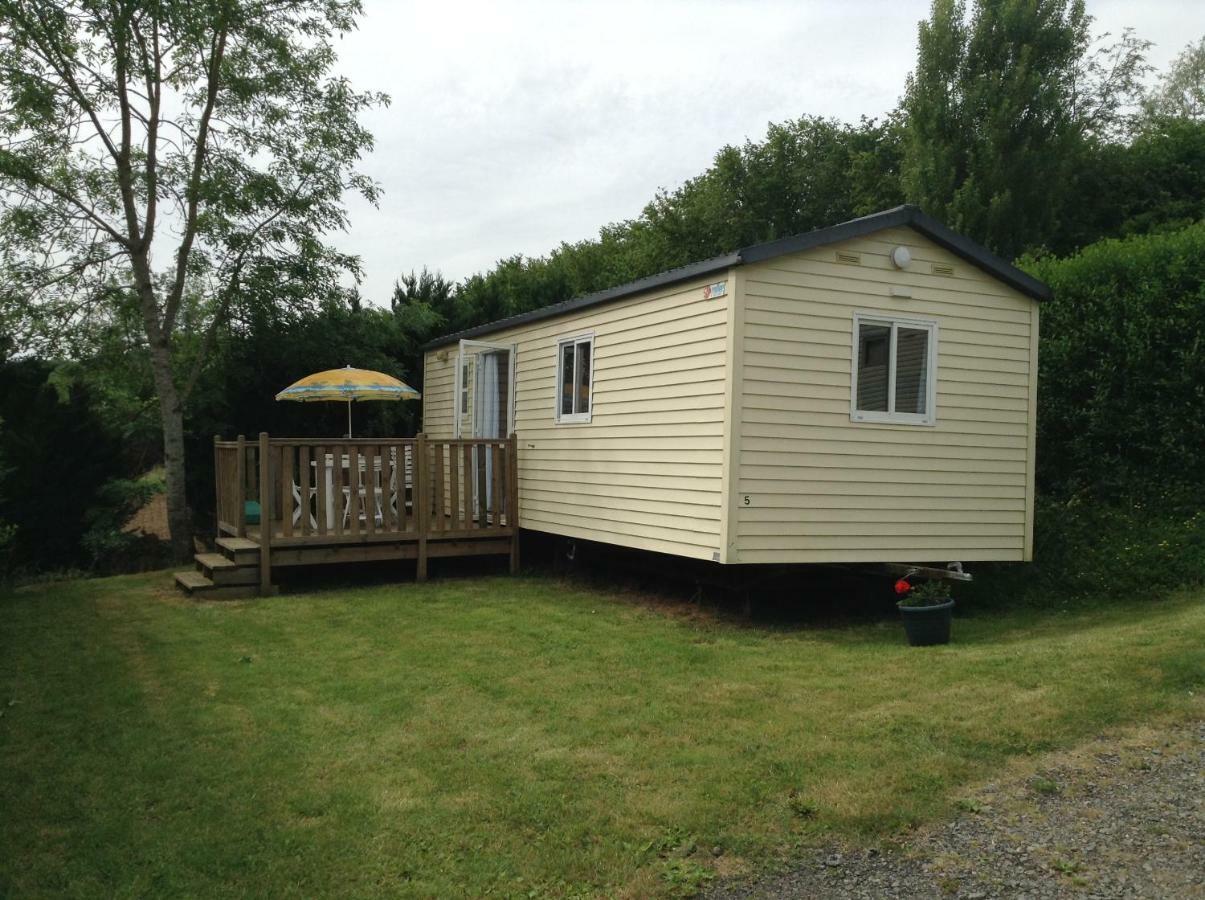 Camping Du Pont De St Gal Saint-Gal-sur-Sioule Zewnętrze zdjęcie